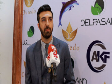 نظر خواهی مستمر برای کسب سلیقه مشتریان| برای طعم دهی به چای از گیاه برگاموت استفاده می کنیم