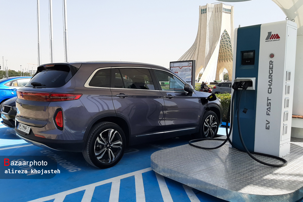 باتری، بازار حمل و نقل را از نفت به خودروهای برقی سوق می دهد؟| چالش ژئوپلیتیکی خودروهای برقی چیست؟