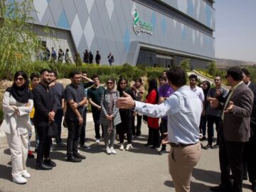 بازدید دانشجویان داروسازی از شهرک دارویی برکت و شرکت بیوسان فارمد و شرکت شفا فارمد