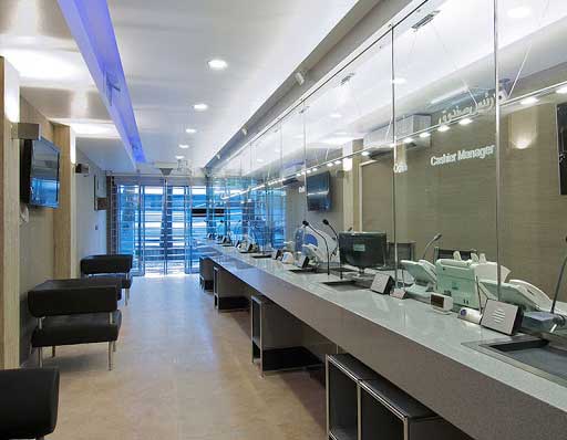 صنایع شیشه ایمنی دماوند تولید کننده شیشه بین کابینتی و شیشه رنگی