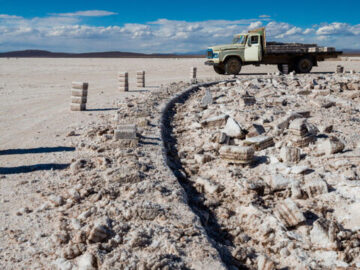 ۴۰۰ کیلومتر مربع پگماتیت برای اکتشاف لیتیوم در استان‌های مختلف شناسایی شد