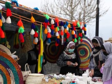 صدور مجوز حوزه گردشگری و صنایع دستی تسهیل می شود
