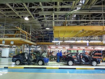 مهندسی معکوس در صنایع خودروسازی ضامن موفقیت نیست| چالش دانش بنیان ها در صنعت خودرو چیست؟