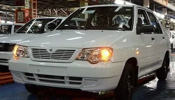 پاکستانی‌ها به جای پراید این خودروی ژاپنی را سوار می‌شوند/ عکس