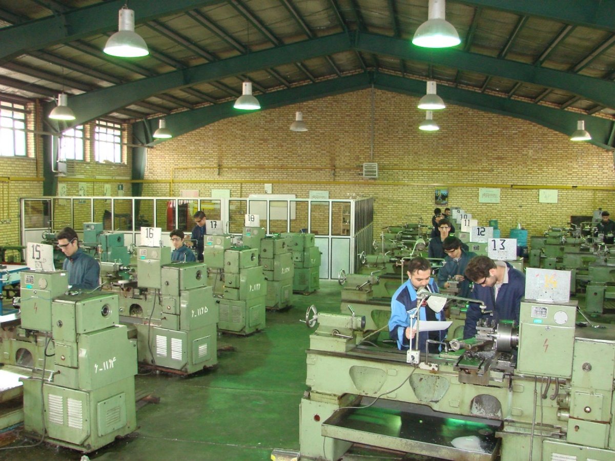 تصویر کارگاه صنعتی