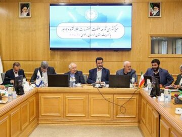 قوانین موجود به نفع رشد تولید و صادرات گوهرسنگ‌ها اصلاح شود