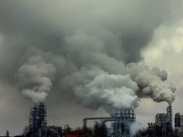 محدودیت استقرار صنایع آلاینده و آب بر در  اجرای طرح منطقه ویژه اقتصادی زنجان