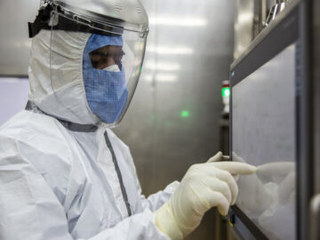 ۱۲ قلم واکسن دام و طیور در سمنان تولید خواهد شد