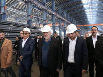 طرح توسعه یک واحد تولید شیشه و بلور در سلطانیه افتتاح شد