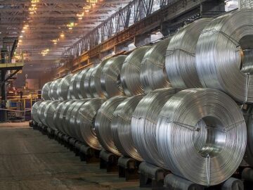 افت ۰.۸ درصدی قیمت جهانی آلومینیوم