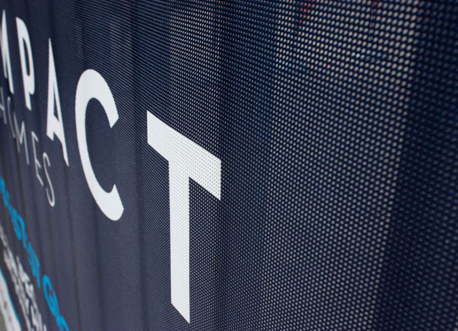 بهترین نوع استیکر برای تبلیغات روی شیشه چیه؟