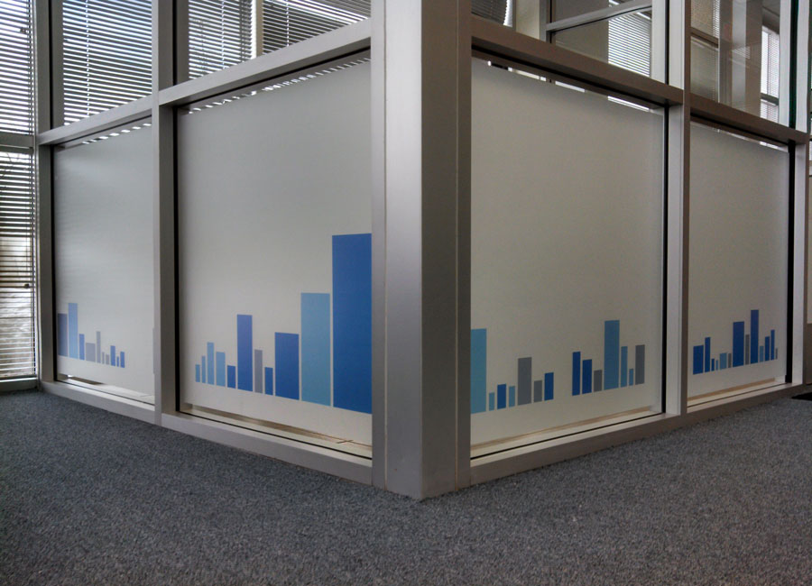 بهترین نوع استیکر برای تبلیغات روی شیشه چیه؟