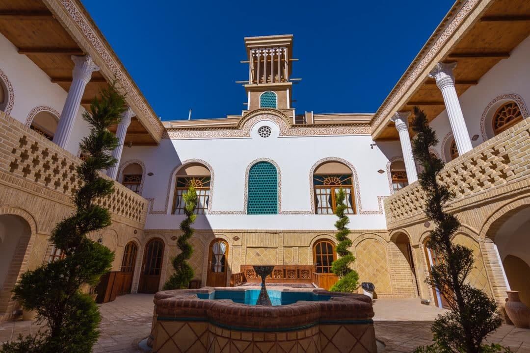 اسکان ۵۰ هزار مسافر نوروزی در روز | مهمان نوازی سمنانی‌ها در دارالمرحمه