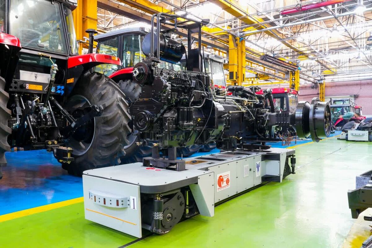 رونمایی و راه اندازی از اولین سیستم حمل و نقل درون کارگاهی رباتیک طراحی و ساخت شده در کشور