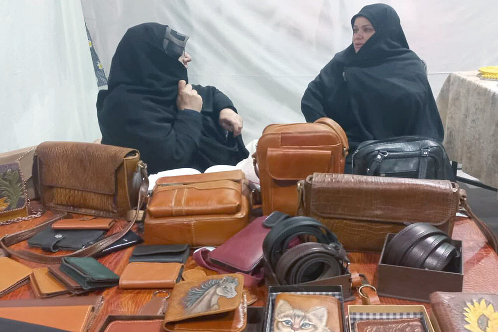 زنانی کارآفرین قم چشم انتظار بازارچه‌های دائمی| «شمیم» طرحی برای اشتغال و توانایی