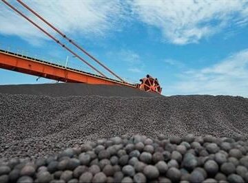 کمبود آهن اسفنجی صنعت فولاد هند را تهدید می کند