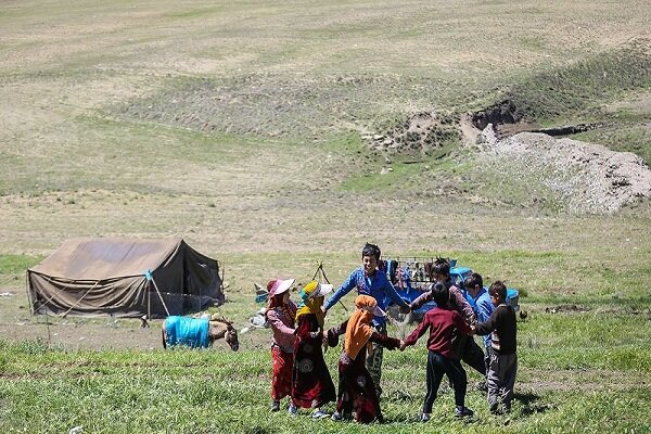بوم گردی عشایر حلقه گمشده توسعه گردشگری کهگیلویه و بویراحمد/کوچ به توریسم راه می گشاید