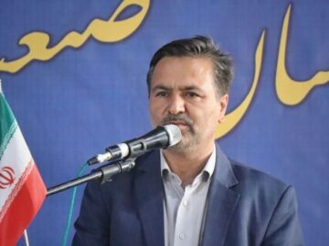 کارخانه های استان سمنان برای ساخت خانه ویژه کارگران و پرسنل خود زمین دریافت می کنند